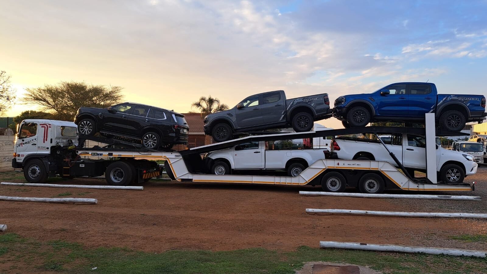 Dealership Car Movers SA Loading Process