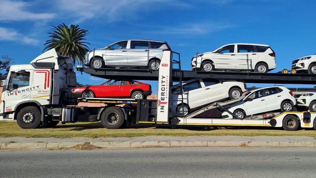Customer-Focused Car Shipping Fleet Coordination