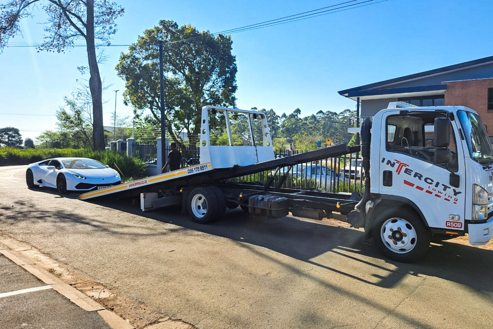 Experienced Car Carrier Services for Private and Business Clients