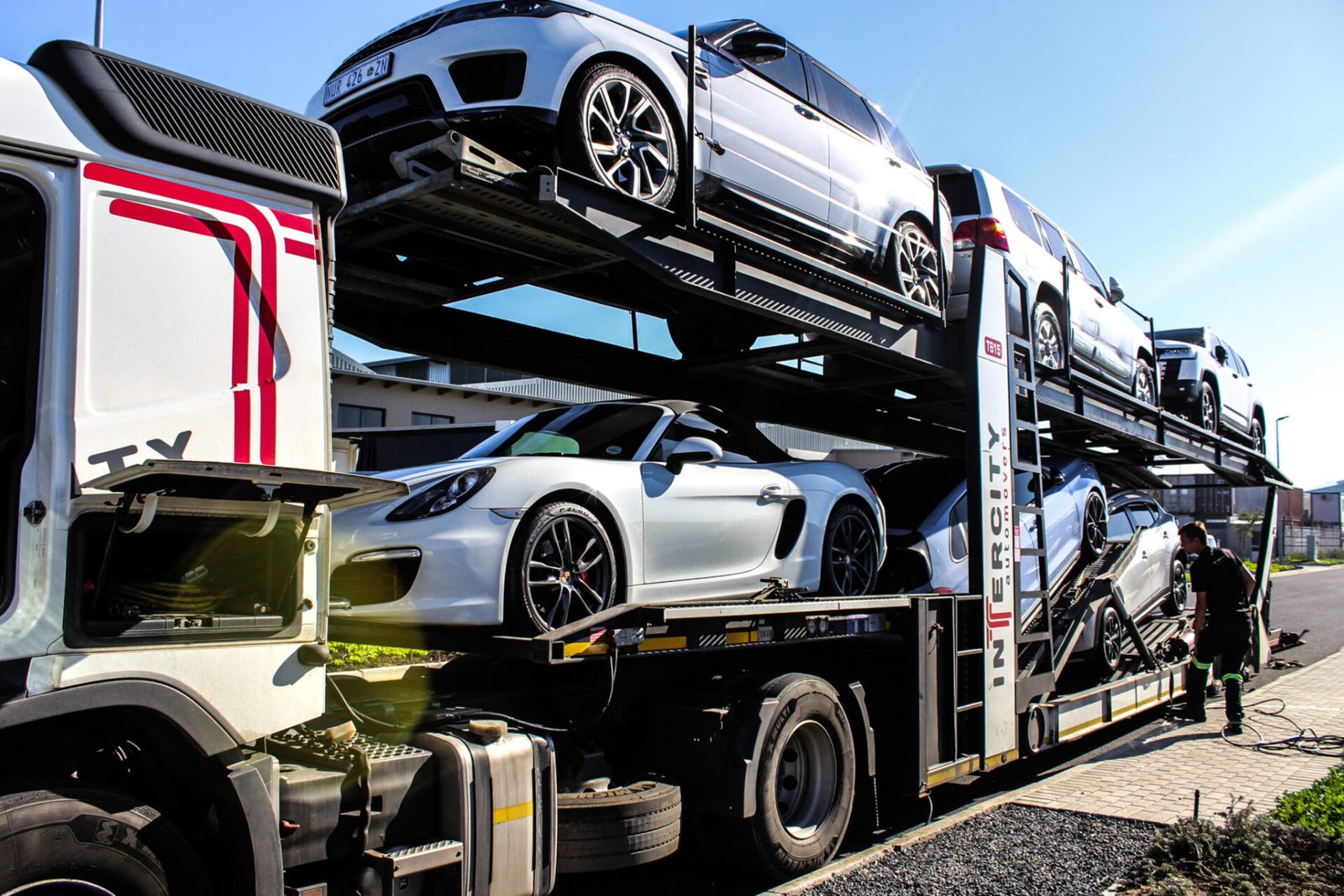 Intercity Auto Movers, Vehicle Transport, Car Transport In Cape Town and Johannesburg and Durban
