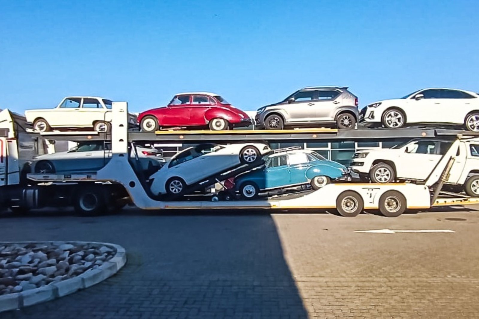 Auto Relocation Across SA